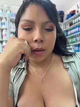 isabella__luna (F milf) - masturbation in the store restroom