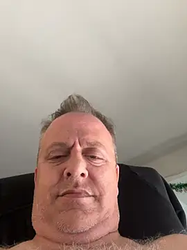 johnrockme live cam on StripChat
