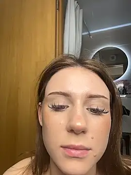 LilyLun live cam on StripChat
