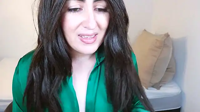 naughty_sarahh