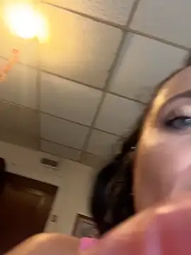 CurvyTemptation23
