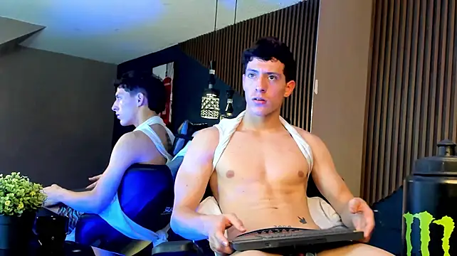 theghostforeeonss (M twink) - cum public