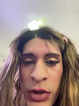 Modèle: kimiLatina