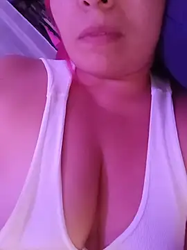 LatinaCalienteMilf