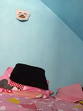 rousevelvet live cam preview