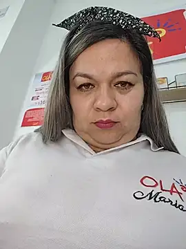 Charlott-1 live cam preview