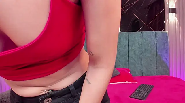 Aria_Thorne