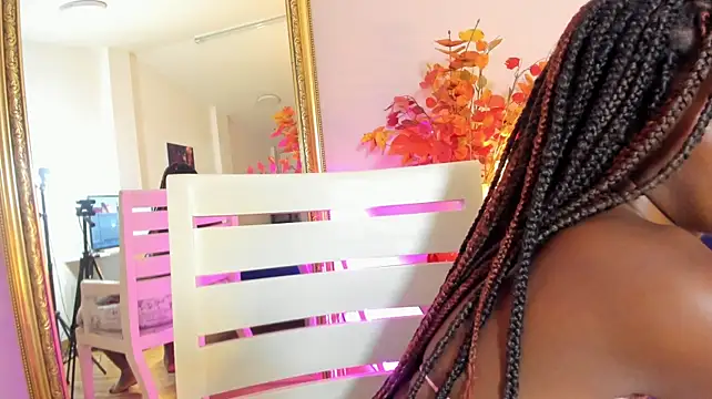 Niky_Brownn