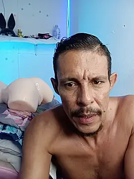 El_junior21 live cam on StripChat