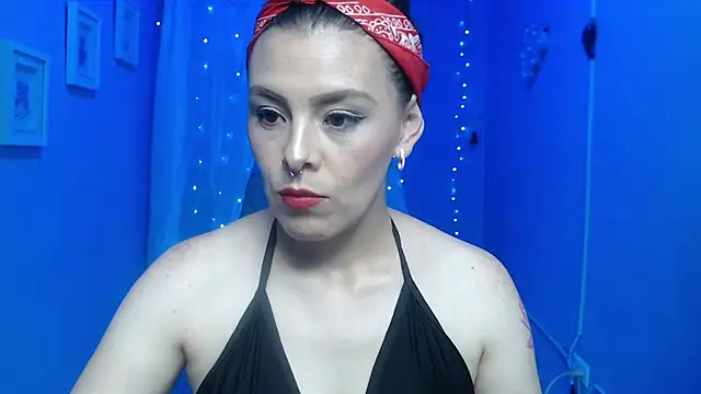 anahi_333