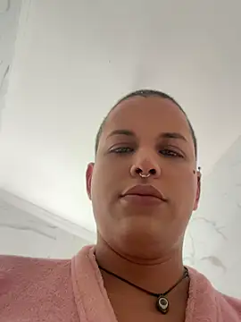 Lowiatall53 - Couple webcam sex chat