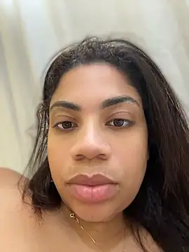 Morenacarioca3 live cam on StripChat
