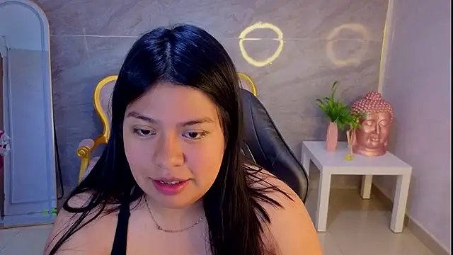 Isaa_s live cam on StripChat