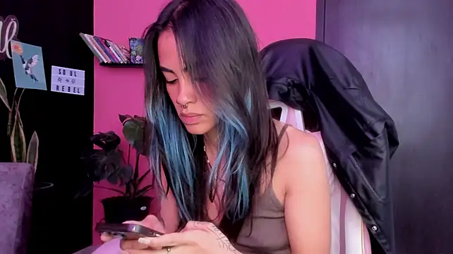 azula_lillet live cam on StripChat