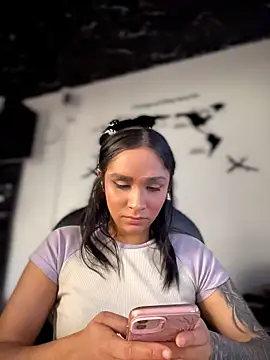 Isabella-Teen
