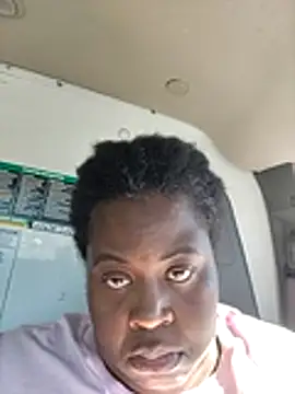BigBust90 live cam on StripChat