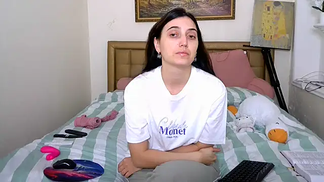 Iren live cam on StripChat