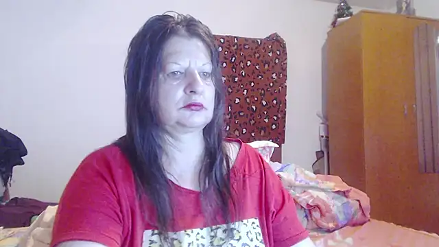 ExtasyMature live cam on StripChat