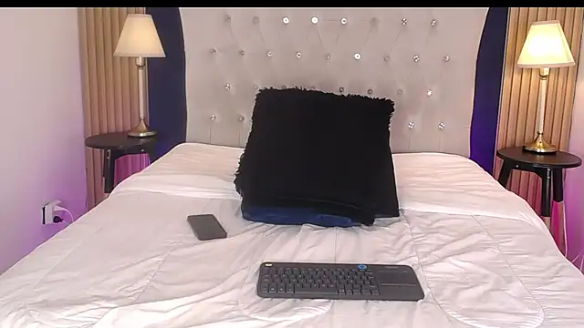 Megann_Scoth live cam on StripChat