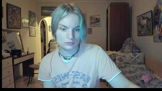 milliKira006 live cam on StripChat