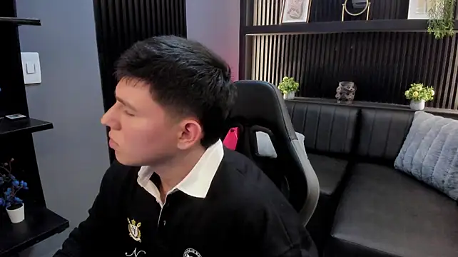 JamesCr_