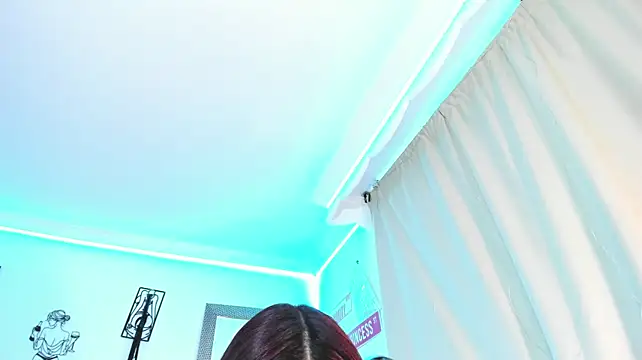 Anna_belly
