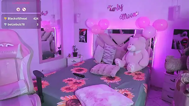 Karly_moon