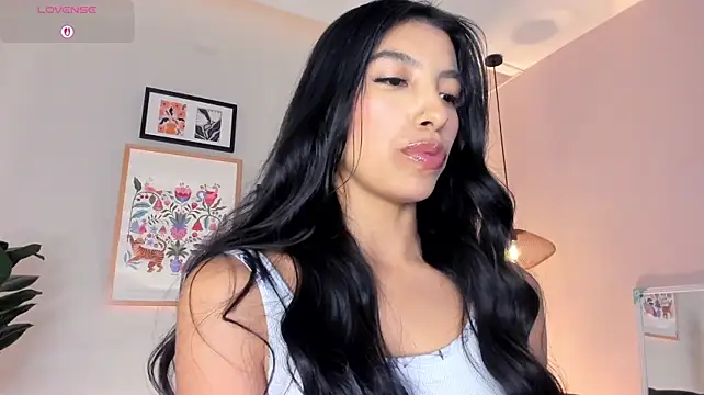 Tiffany_Low