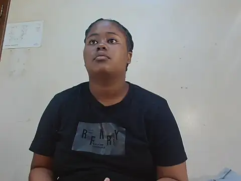 TThickblackpussy1 live cam on StripChat
