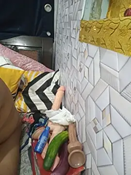 tina8th live cam on StripChat