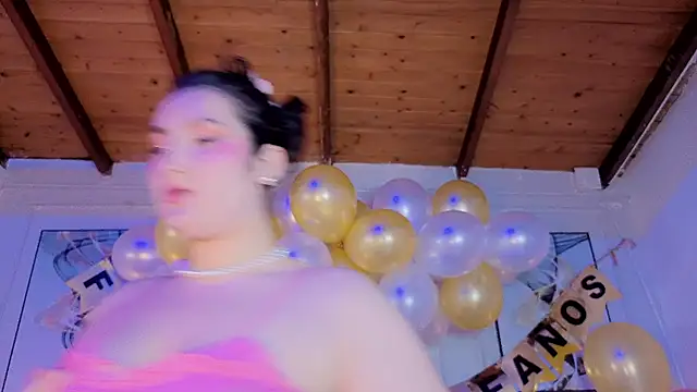 zoe_moon__
