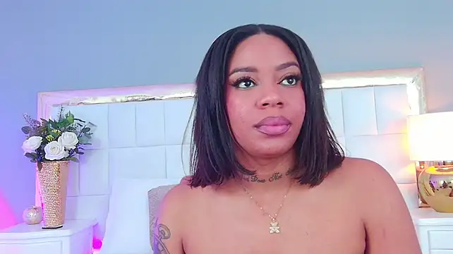 LoanaVega