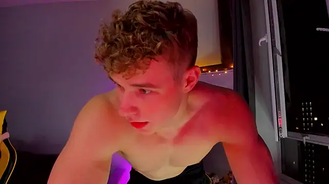 Kurt_hanssen live cam on StripChat