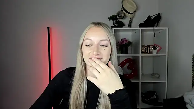 EvelynBlond