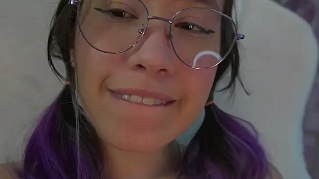 Anto_herrera live cam on StripChat