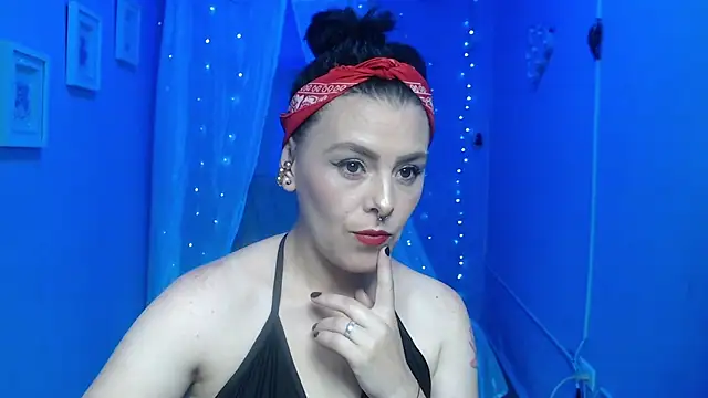 anahi_333