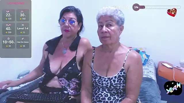 sexycristina_2 (Ask my age) - happy happy x you