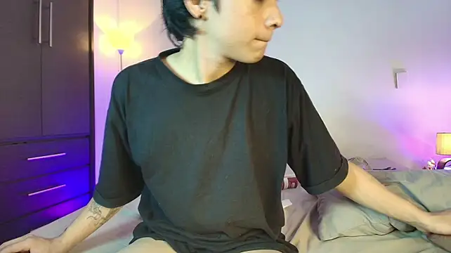 kittyheavy17 (G young) - 2 fingers in his ass