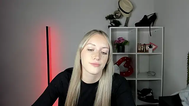 EvelynBlond