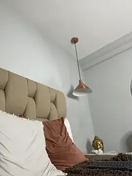 amber_sparkle webcam