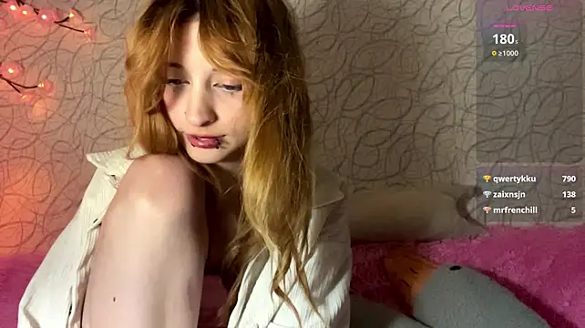 ClareTwiet live sex cam