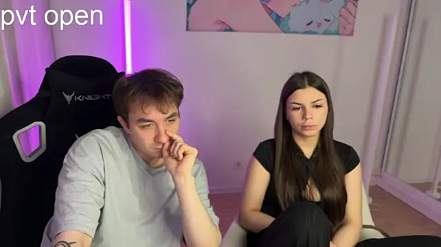 xgvgggx live cam on StripChat