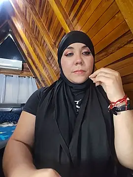AmbarBurhan live cam on StripChat