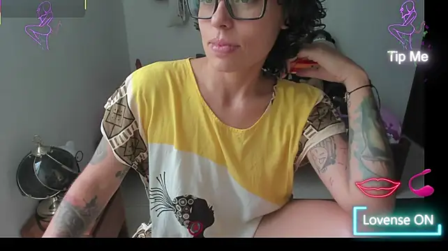 natt_op live cam on StripChat