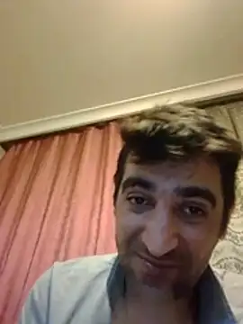 gupsemilf19 live cam on StripChat