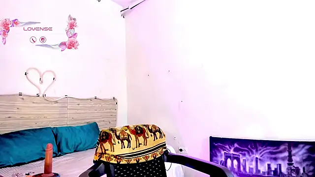 lilahSweet live cam on StripChat