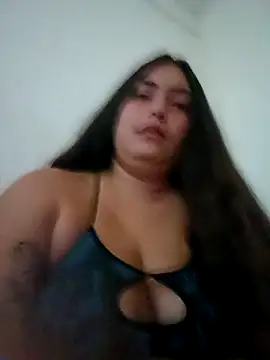 xandra252 live cam on StripChat