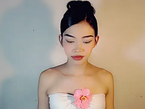 holyakiesha