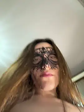itsmeAlarann live cam preview