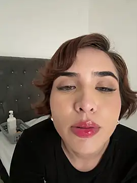 LadyScarlett_